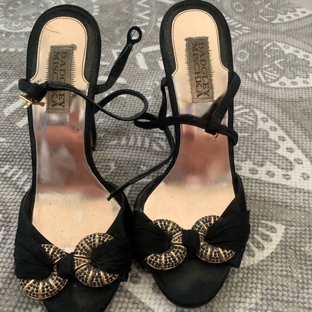 Badgley Mischka Black and Gold Heels
